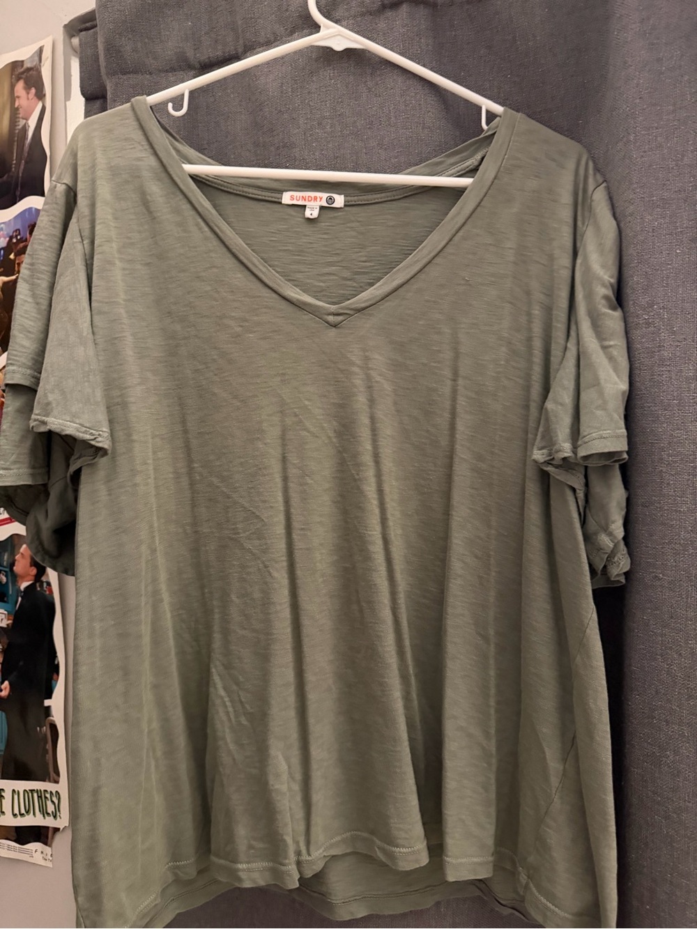 Sundry Olive Green V-Neck Short Sleeve Tee